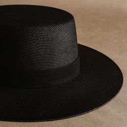 Guadalajara · Black boater hat