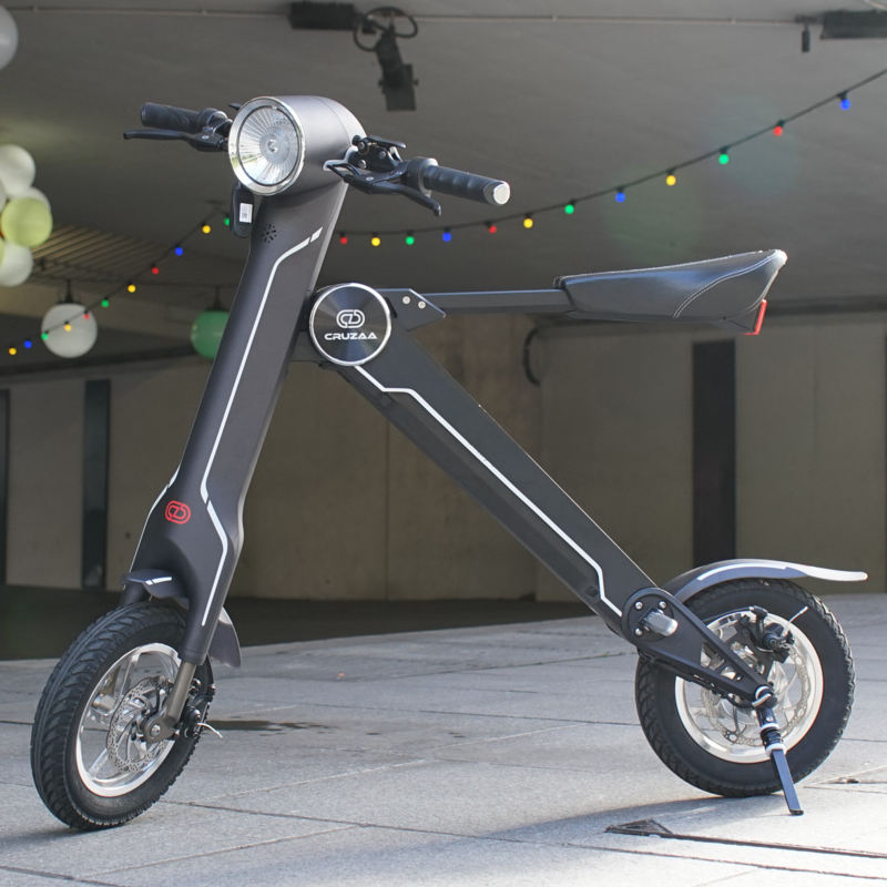 45KM LIMITED EDITION Cruzaa electric scooter Denim Blue
