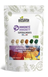 Immunity-boosting superfood powder supplement in 200g package. Contains a blend of natural ingredients like spirulina, chlorella, and vitamin C to support the immune system.