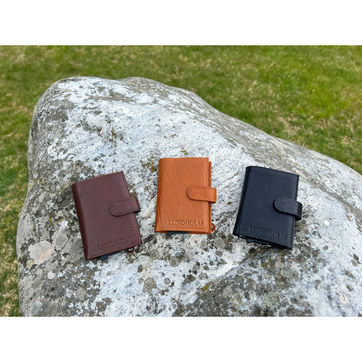 Etui na karty Lundholm wysuwane - z przegródką na monety, banknoty - skórzane etui na karty wysuwane etui na karty kredytowe męski prezent dla mężczyzny męskie prezenty prezent na dzień ojca prezent na dzień ojca koniak brązowy czarny