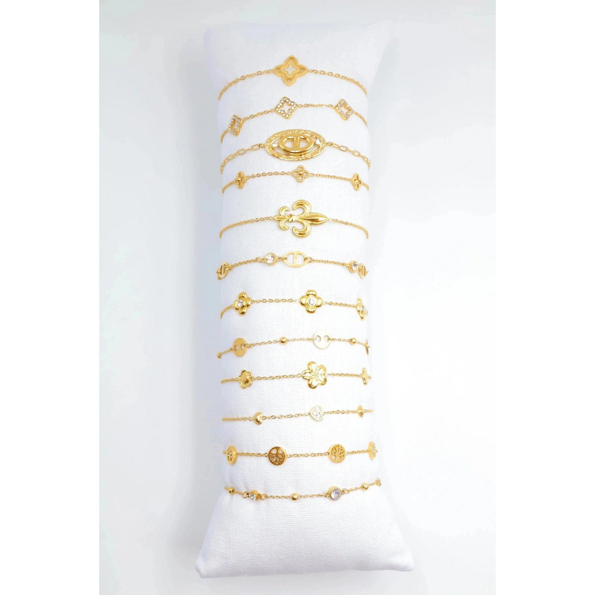 Viel Schmuck mit Display