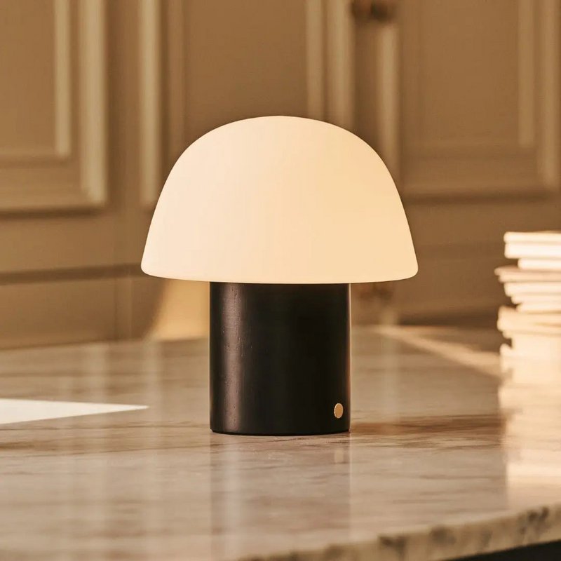 Yannick Black Trådløs Bordlampe