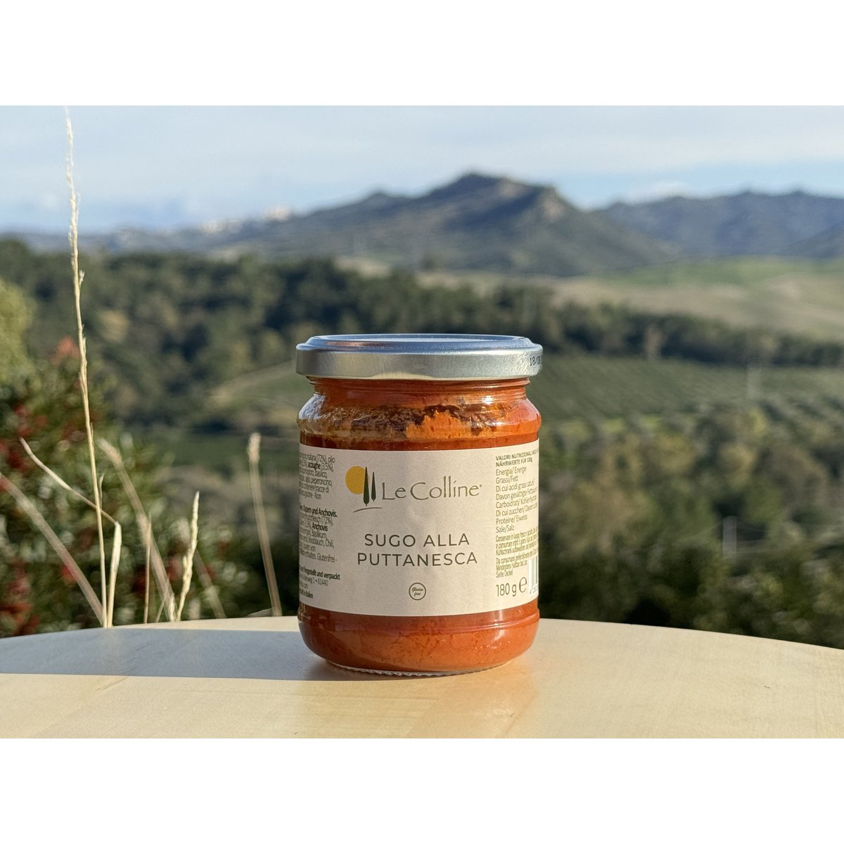 Tomatensoße Puttanesca aus Italien