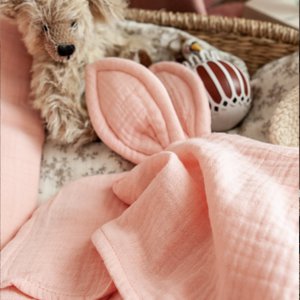 Organic cotton cuddly towel bunny in light pink