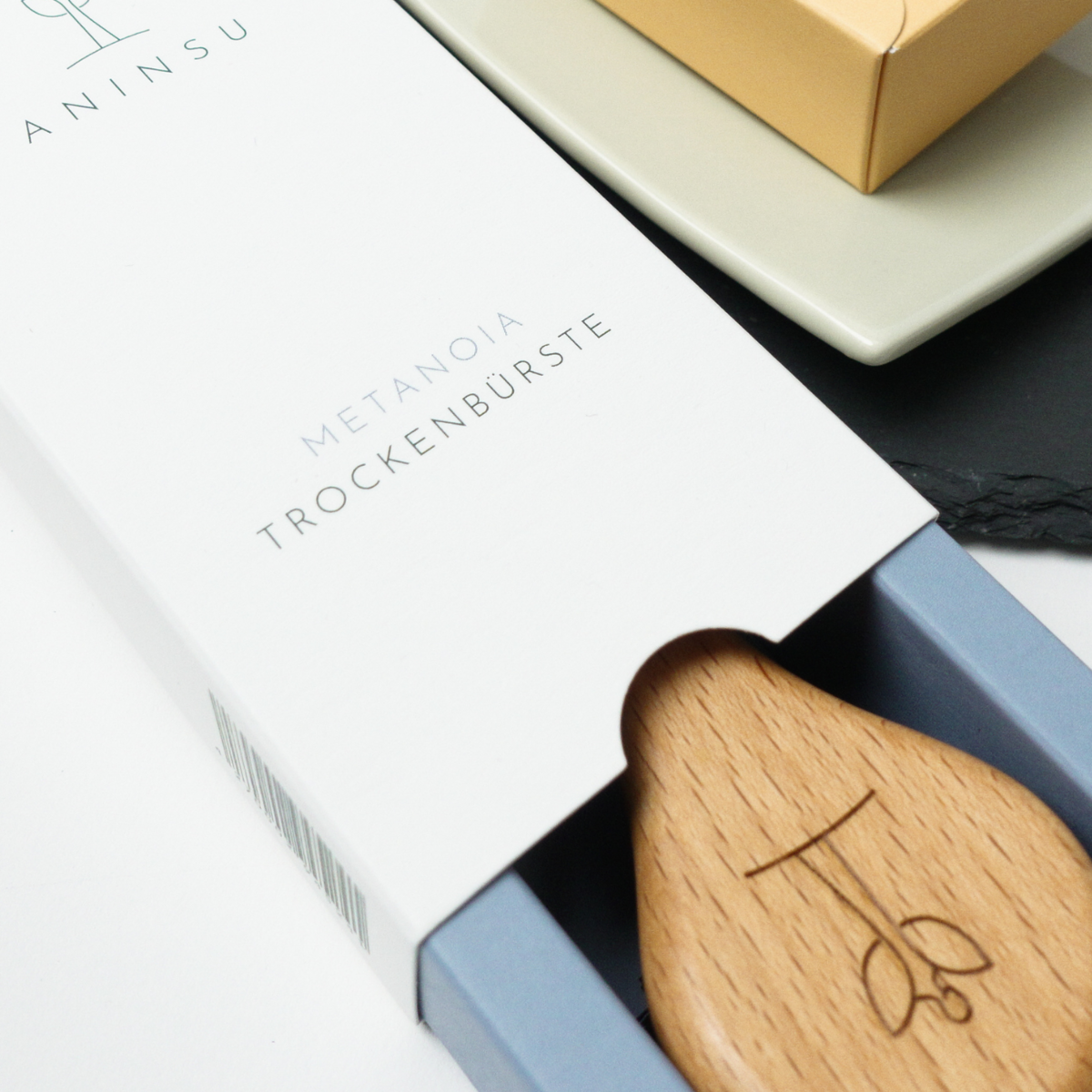Metanoia dry brush from Aninsu - facial brush with bio-based bristles | made in Germany | Massage brush | Dry Brushing | FSC-certified beech wood | sustainable with cotton cord