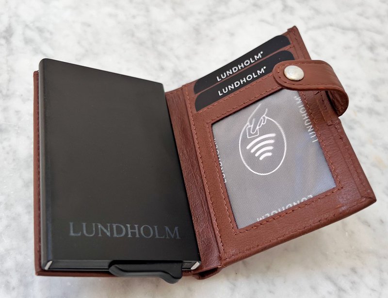 Læderkortholder + nøgleorganer brun — gavesæt til mænd — Lundholm Örebro Safety Wallet