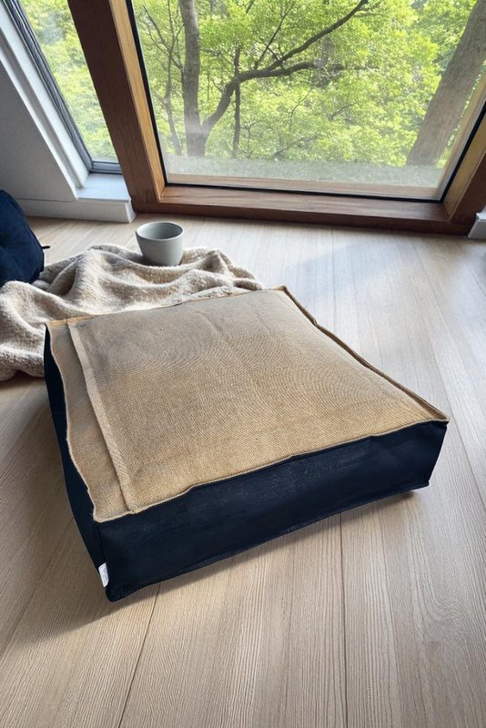 Majestætisk blå | Cork Collection | Puf & Gulvsæde
