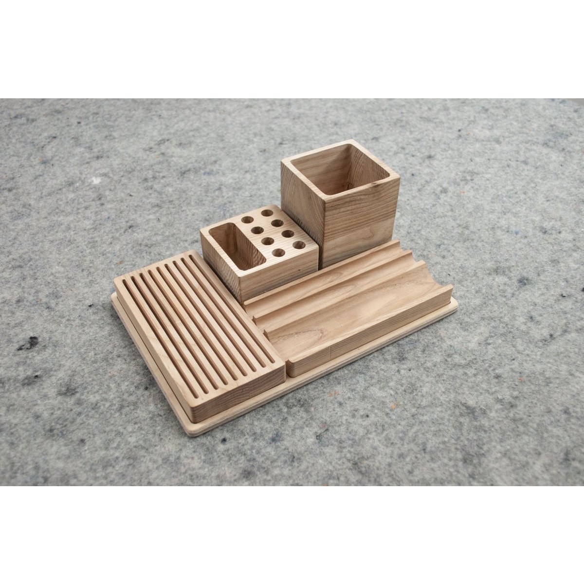 Bureauorganizer, Houten bureauorganizer