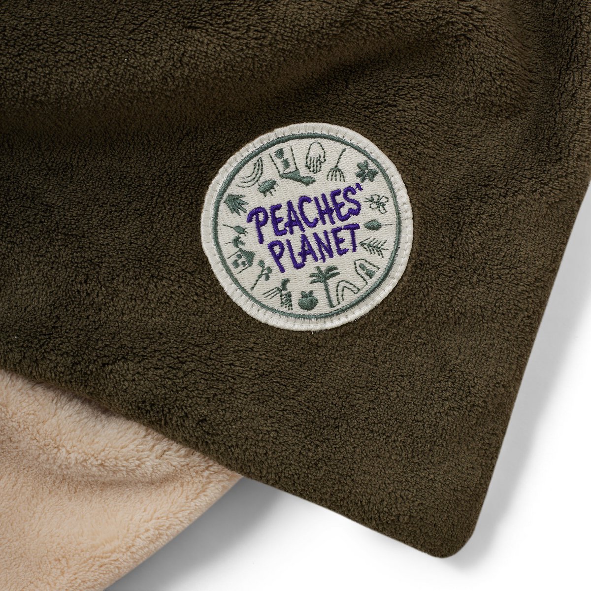 Peaches' Planet Cosy Moments Cuddly Cover Green Fields for Dogs