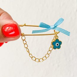 Pin lykkeamulet som fødselsgave med Evil Eye i lyseblå og kæde