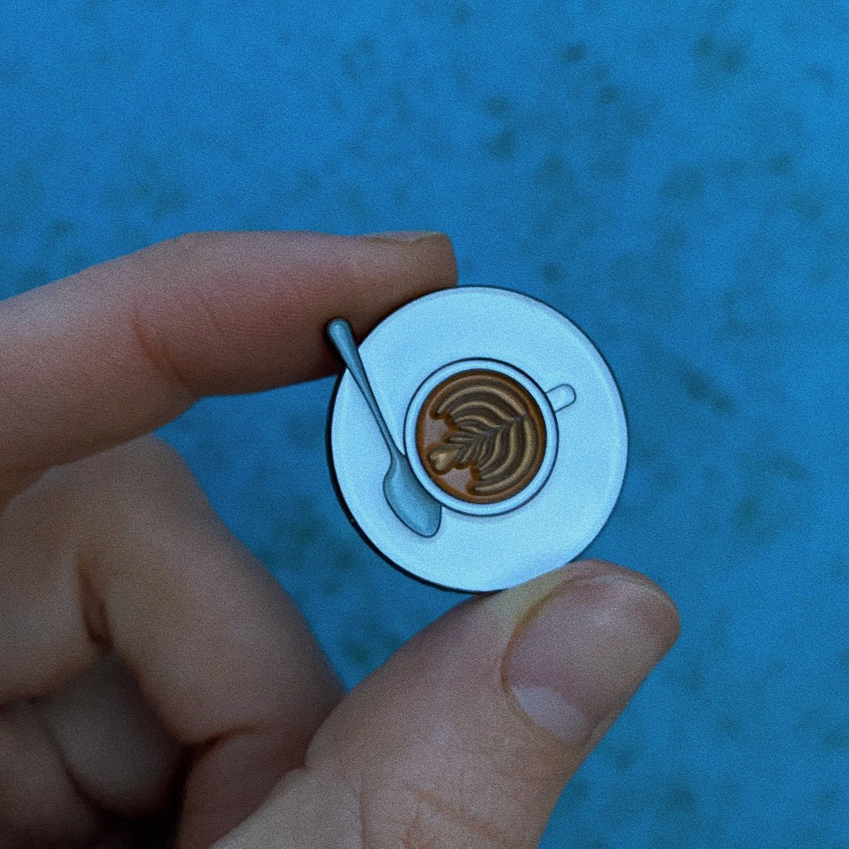 Spilla smaltata "Tazza di caffè"