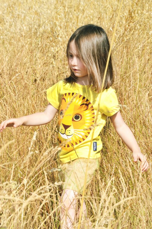 Kortærmet børne-t-shirt, økologisk bomuld, gul, Lion