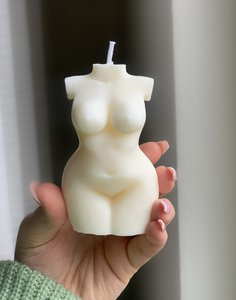 Kurvige Frauenkerze