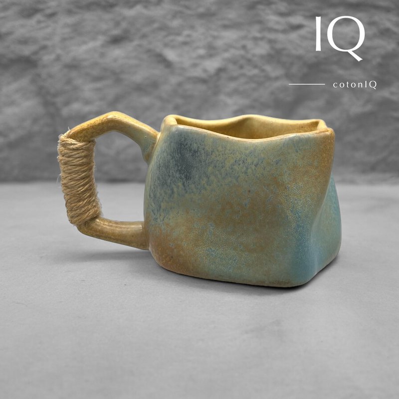 Ręcznie robiony ceramiczny kubek- rustykalny unikalny- niebieski i ziemski tonami- 230 ml