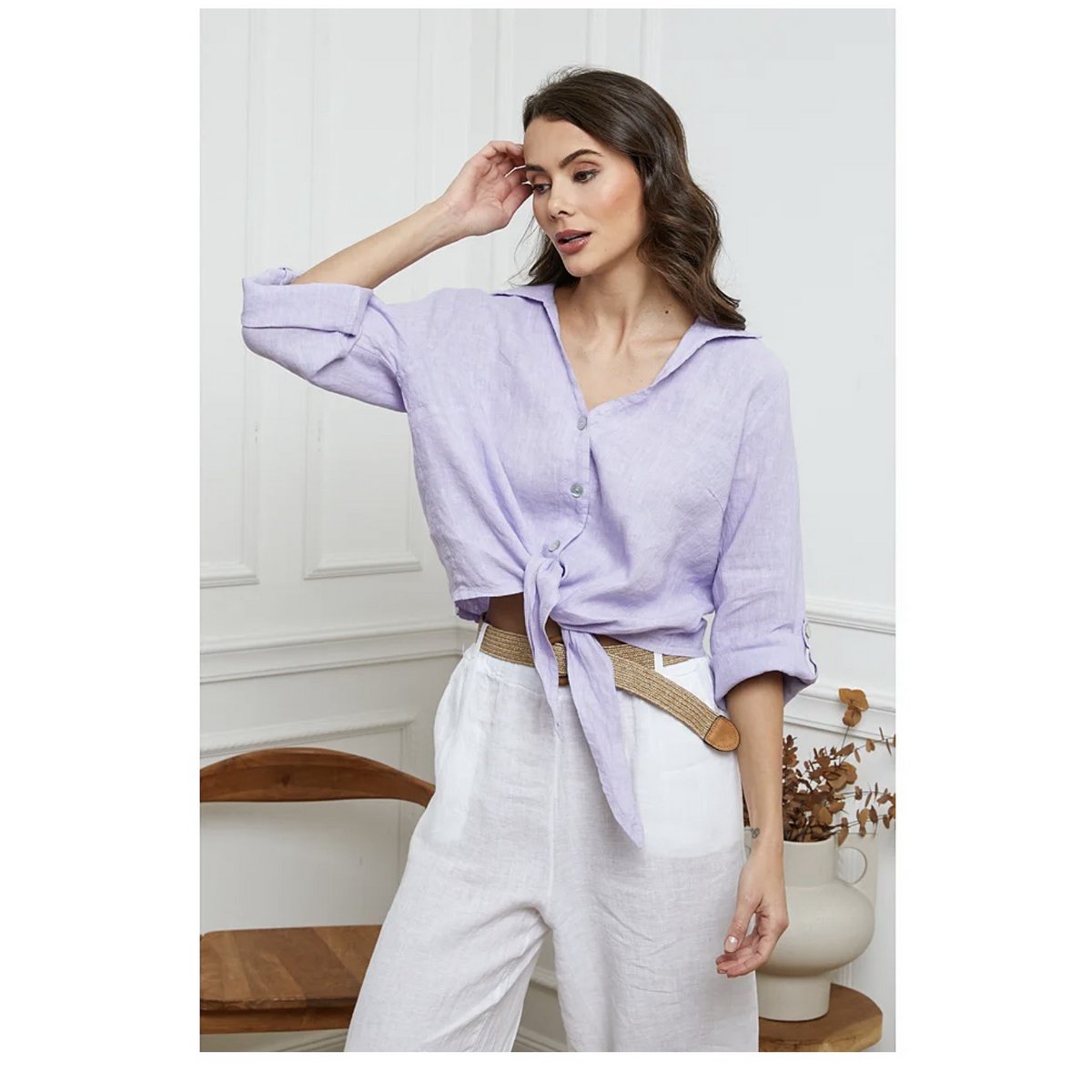Linen shirts tied at the waist REF. 2202