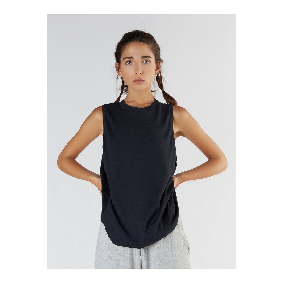 T1211-01 | TENCEL™ Active Damen Top hooggesloten - Zwart