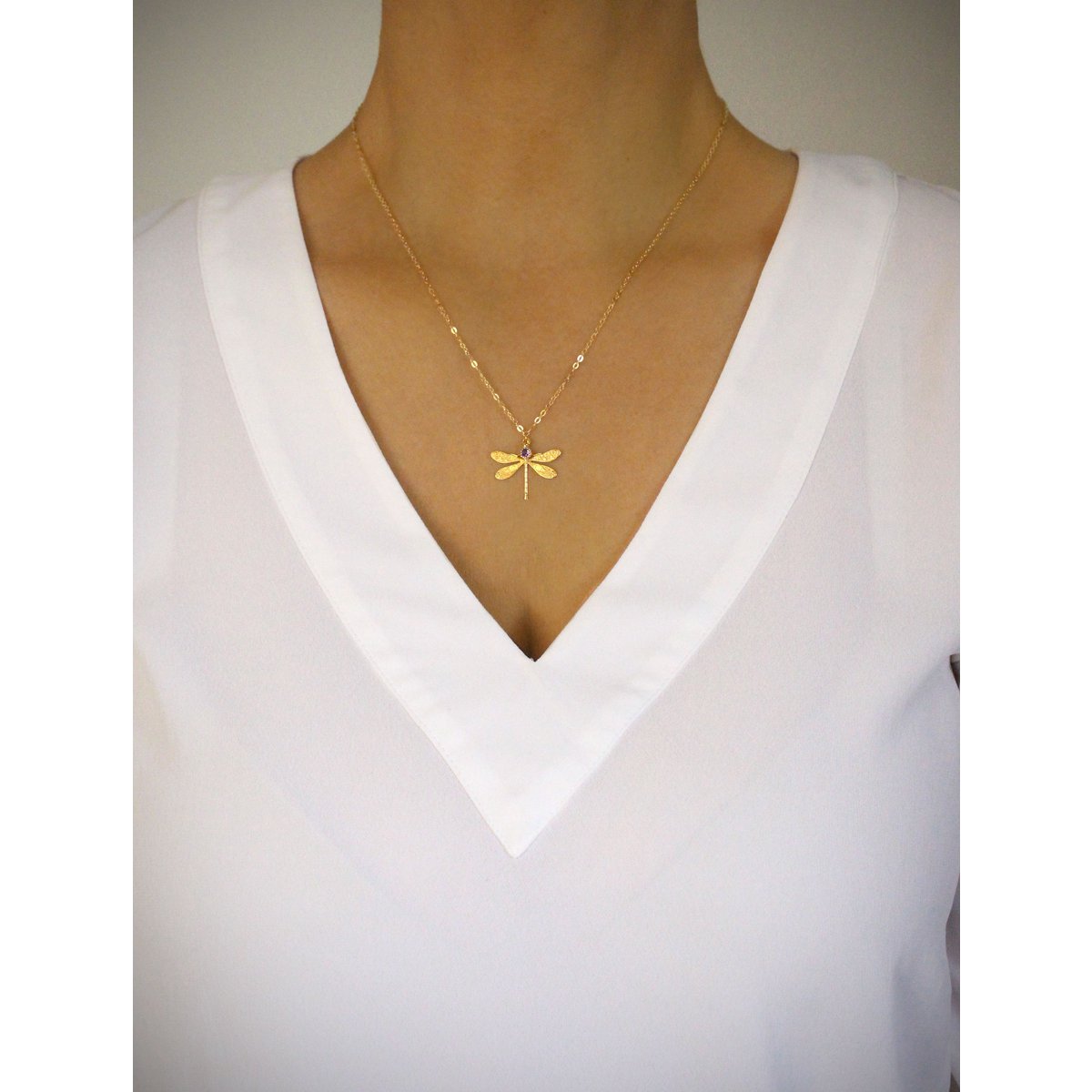 Collier libellule et tanzanite plaqué or 18 carats de longueur moyenne