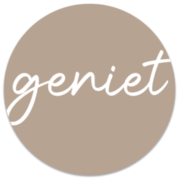 Wandkreis genießt Beige