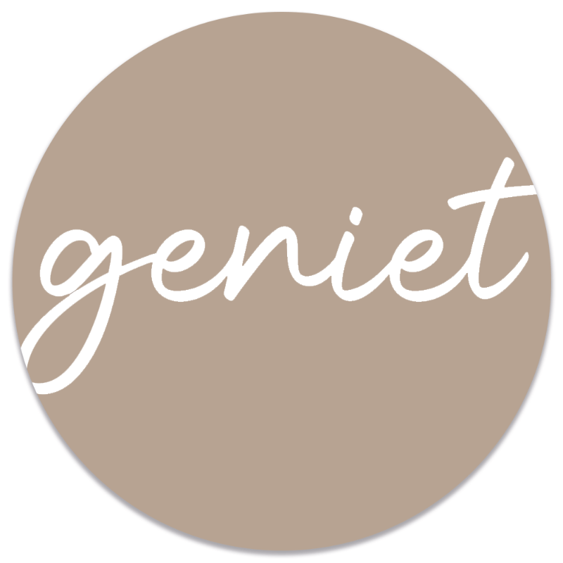 Wandkreis genießt Beige