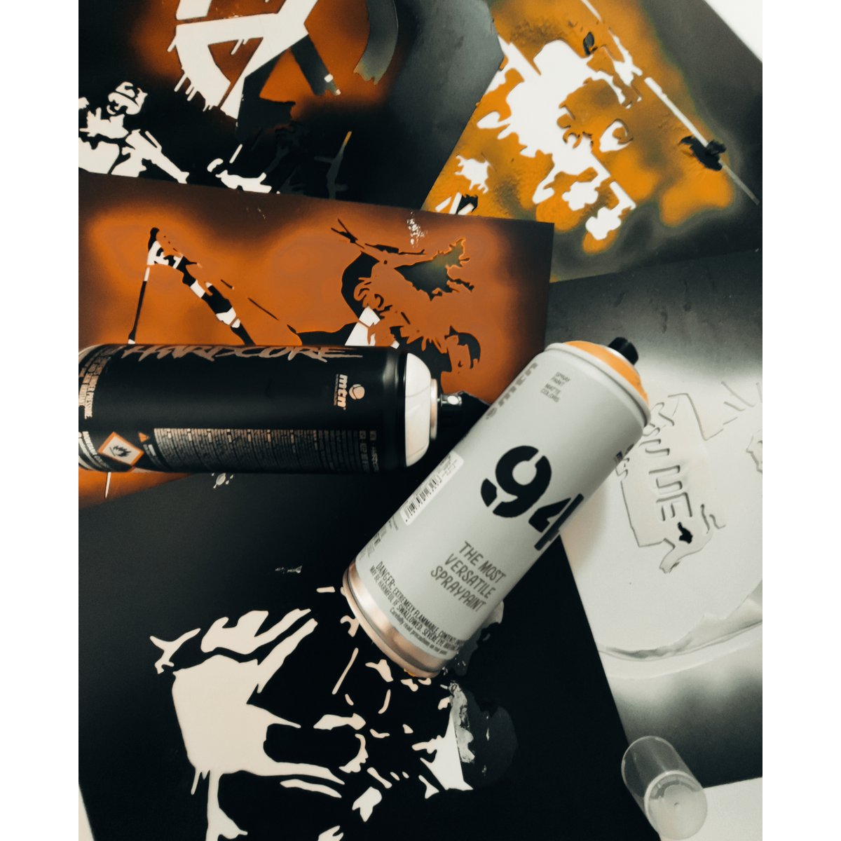 Banksy's Graffiti Stencil - Pige med soldat