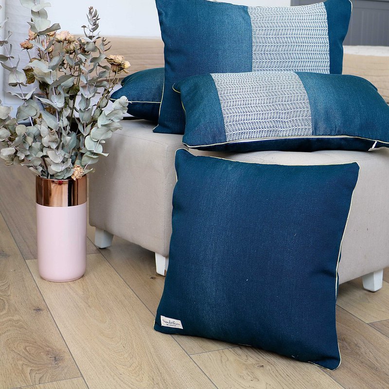 Fodera per cuscino decorativo blu Ami H'Yut