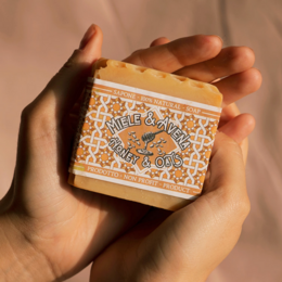 Cold-processed all-natural soap: Pomegranate, Coffee-Cardamon, Honey-Oats