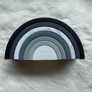 Stack of rainbow - mono