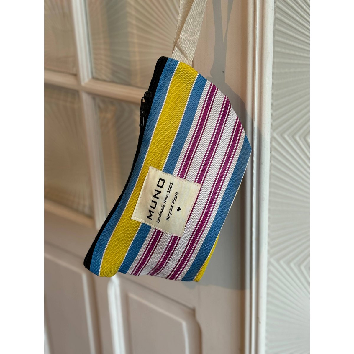 Bolsa de nylon reciclada hecha a mano
