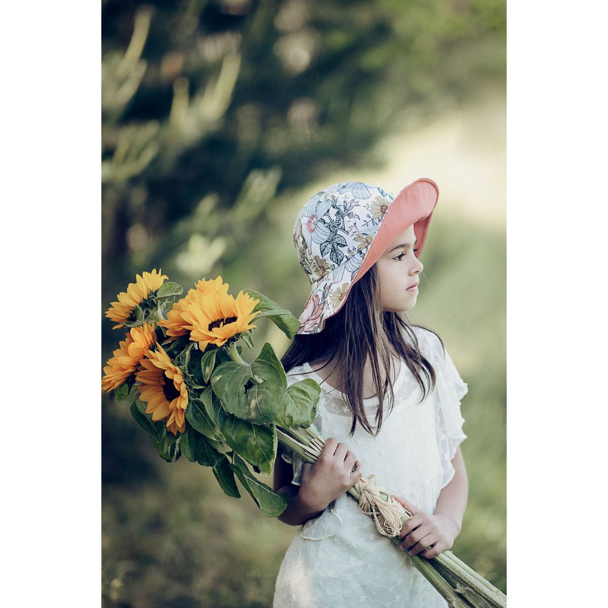 AVA summer hat for girls - white with flowers