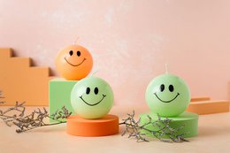 Smiley Candle – 7.5 cm - Hot Orange