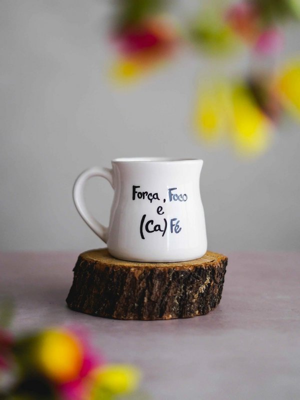 Caneca "Fuerza, foco e (ca)fé"