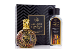 Elegant gold and black fragrance lamp with Moroccan spice scent. Includes lamp and fragrance oil refill.