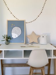 Paper poster - The hedgehog in love