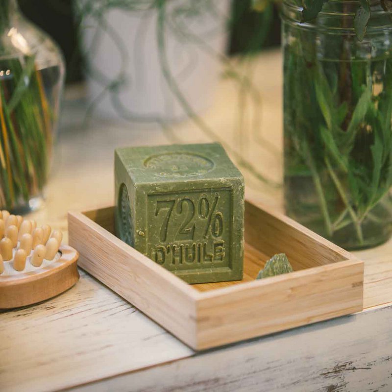 Sapone tradizionale di Marsiglia 100% olio d'oliva. Senza profumo né conservante. Cubo 300 g