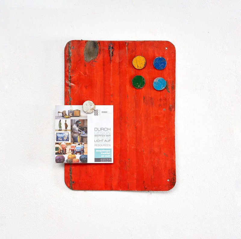 Magnetic board made from recycled oil drums with 5 colorful magnets
