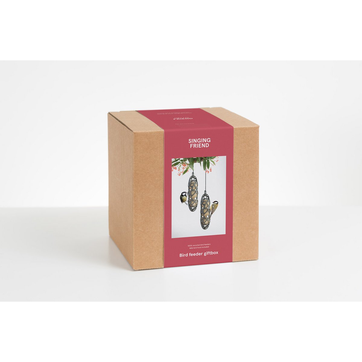 Giftbox recycled plastic bird feeder Sam + food