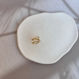 Sparkling Hug -Polsino per orecchio con zircone placcato oro