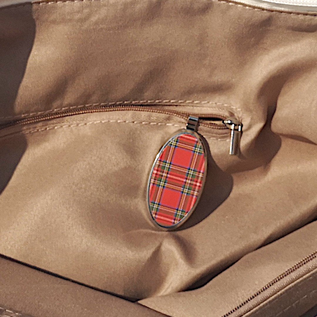 Red Tartan: Designer magnetische telefoon- en sleutelhouder, voor portemonnee, auto, thuis