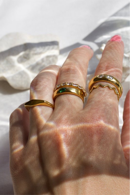 Alonzo – Edgy flacher Goldring