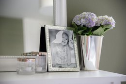 EDZARD photo frame Pavia for photo 13 x 18 cm, noble silver-plated, tarnish-protected, with 2 hangers
