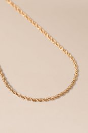  Gold-toned chain necklace with a classic rope design, available in lengths of 35cm, 40cm, and 45cm.