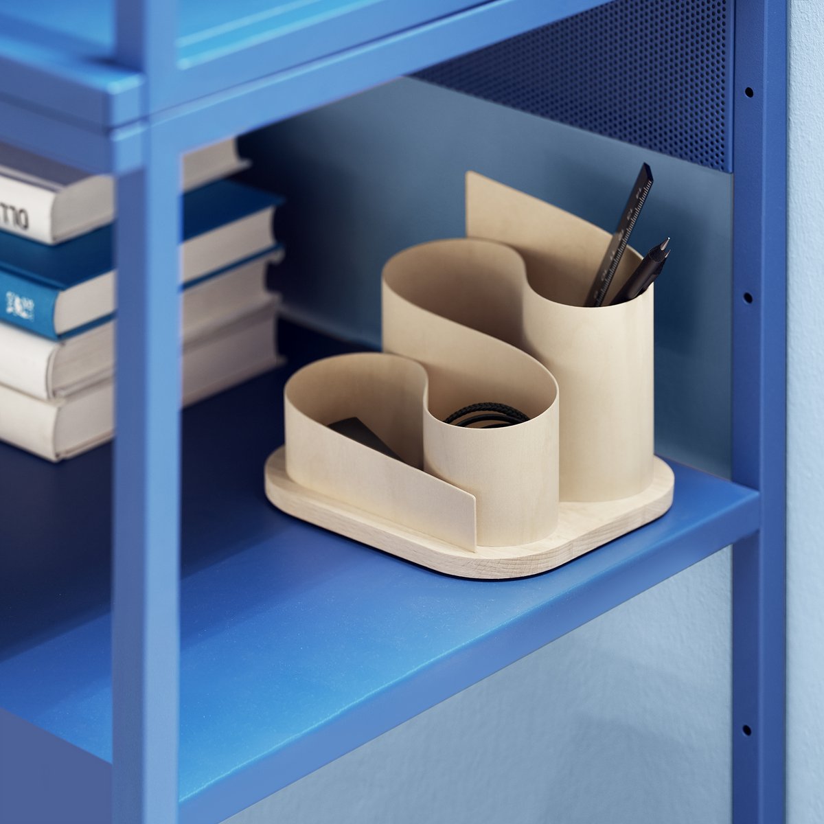 Squiggle - Wooden desk organizer