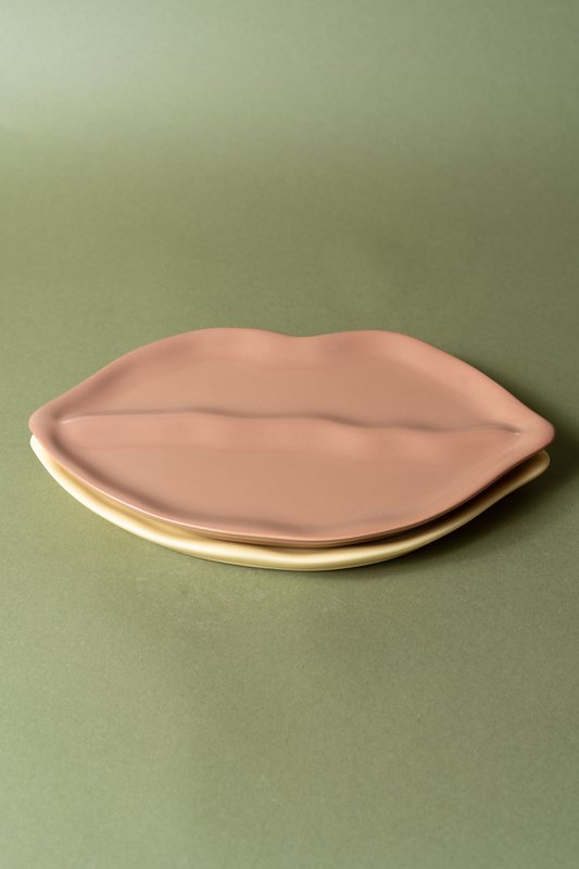 Sisi plate, Lips punch