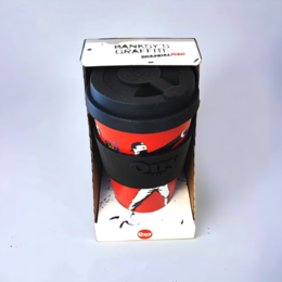 Banksy Travel Mug in RPET 400 ml - The Flower Thrower