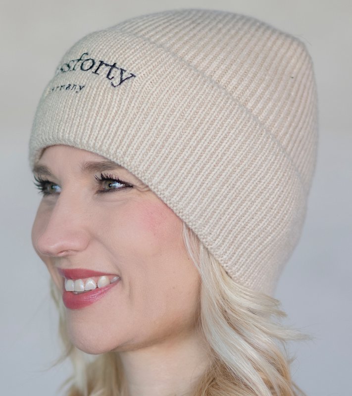 Damen Strickmütze Beanie Strickbeanie Frauengeschenk Geschenkbox weiß softbeige