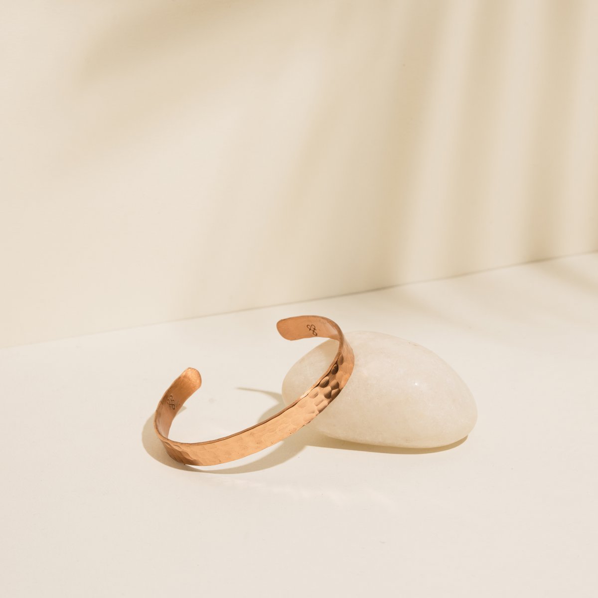 HAMMERED COPPER BRACELET