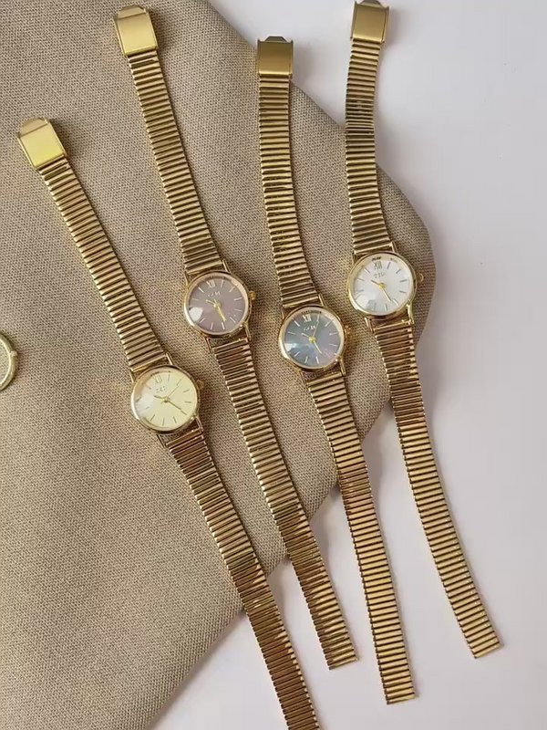 Lajas - Klassiek gouden quartzhorloge met ronde kast