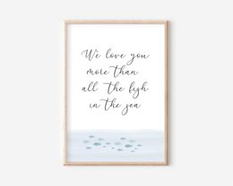 Wir lieben dich mehr als alle Fische im Meer-Poster, Surf-Poster, Surf-Dekor, Surf-Poster, Ozean-Poster, nautischer Kinderzimmer-Druck, Surf-Druck, Strand-Poster, Wellen-Druck, Kinderzimmer-Wandkunst, Kinderzimmer-Druck, Mädchenzimmer-Poster, Jungen 