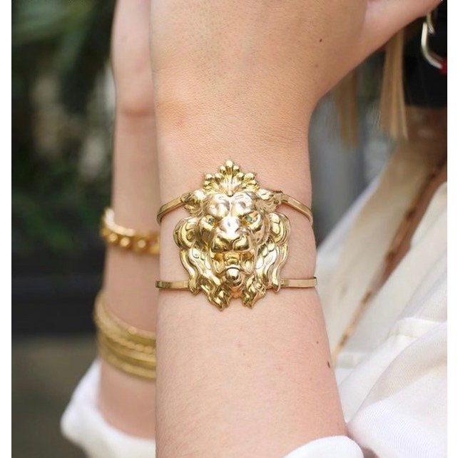 LION CUFF