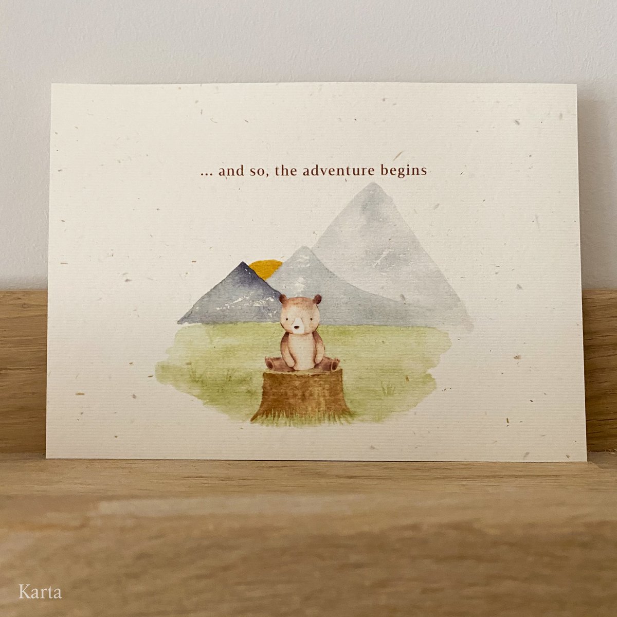 Tarjeta de felicitación - osito en las montañas